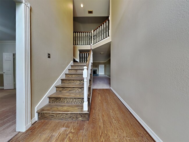 Building Photo - 19026 Owen Oak Dr