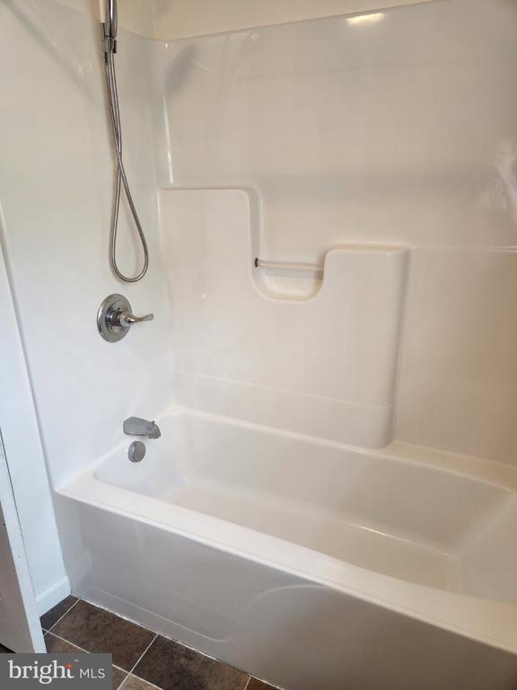 Building Photo - 28 Holler Rd