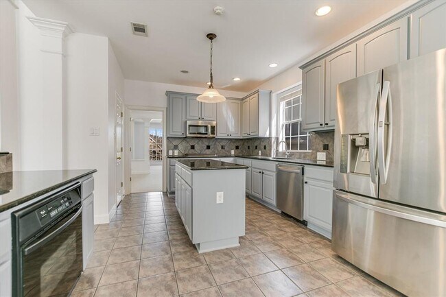 Building Photo - 7301 Fabion Dr