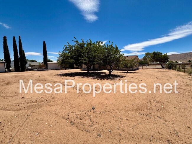Building Photo - 21150 Nandina St