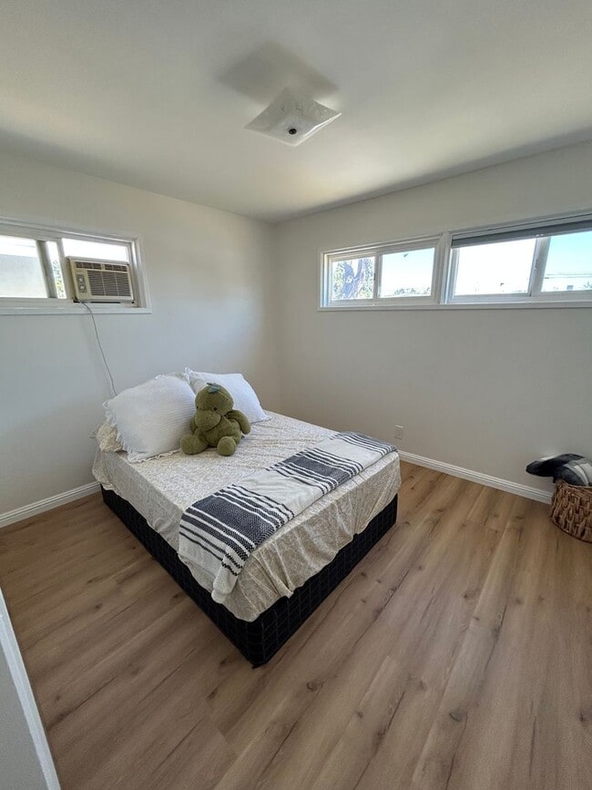 Building Photo - Beautiful 3 Bedroom 2 Bath !!