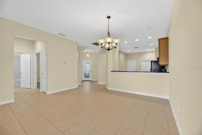 Building Photo - 5845 Sunset Falls Dr