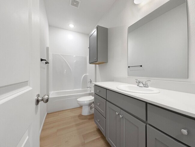 Building Photo - 5524 Itasca St