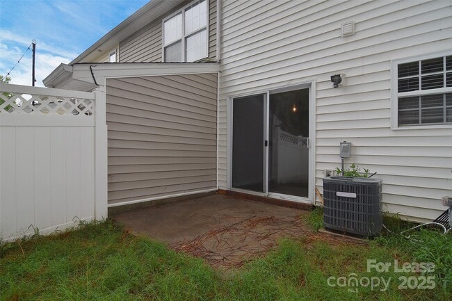 Building Photo - 158 Portestown Way
