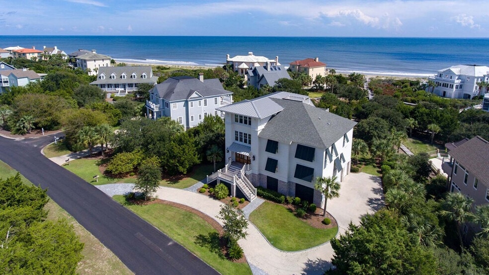 Building Photo - 205 Sea Island Dr