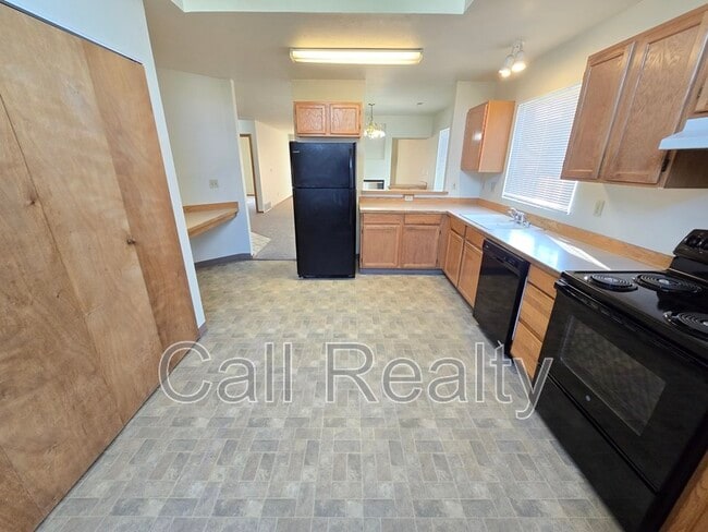 Building Photo - 5116 S Smith Ct