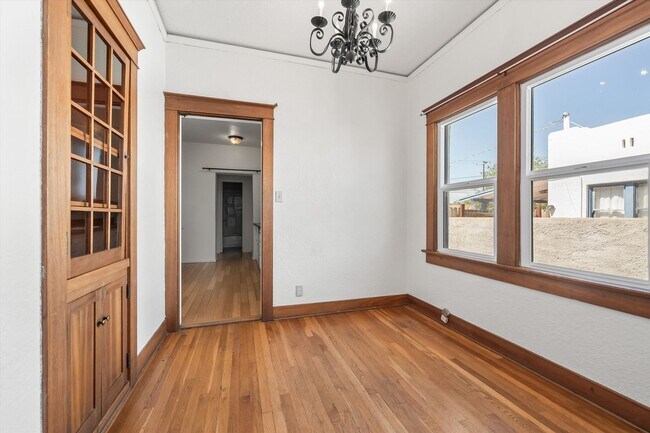 Building Photo - Pre- Lease August 2026 - UA Bungalow