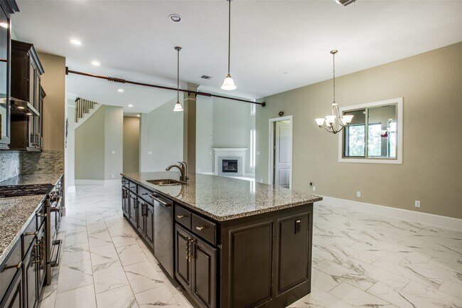 Building Photo - 28344 Rose Ln