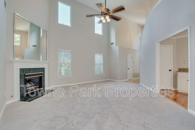 Building Photo - 486 Granite Point