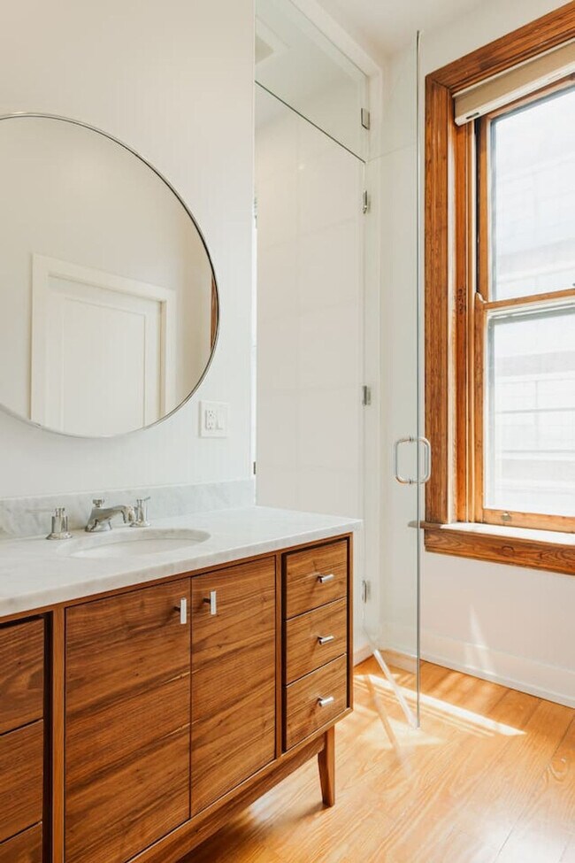 Building Photo - 1201 Jackson St