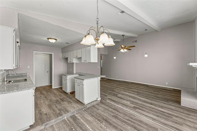 Building Photo - 221 Asbury Dr