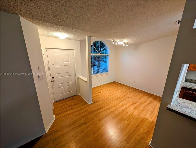 Building Photo - 10630 SW 157th Ct