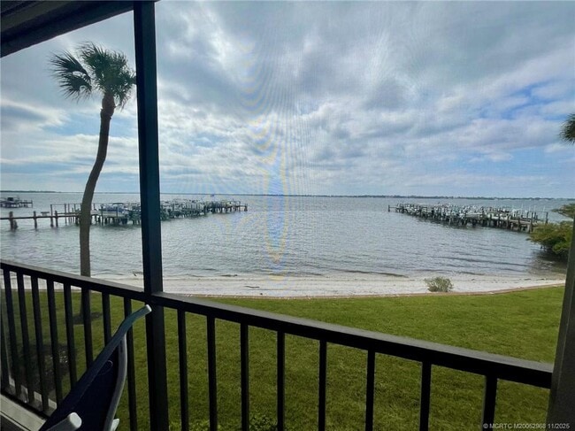 Building Photo - 4540 NE Sandpebble Trce