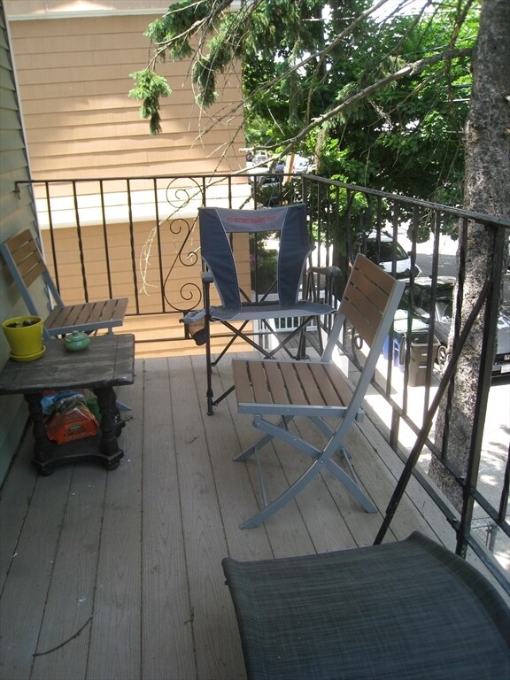 Building Photo - 49 Winslow Ave