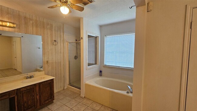 Building Photo - 21435 Park Mill Ln