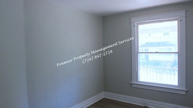 Building Photo - 705 Chestnut St
