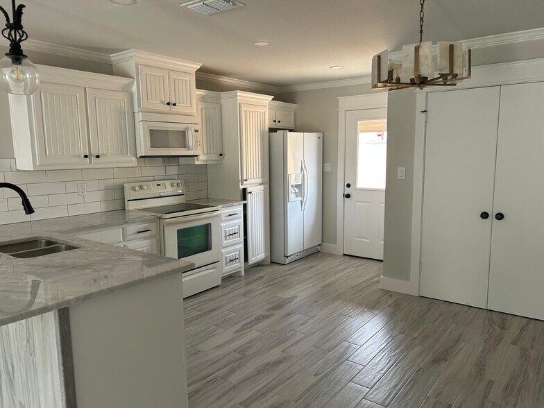 Building Photo - 3991 Byrd Ln