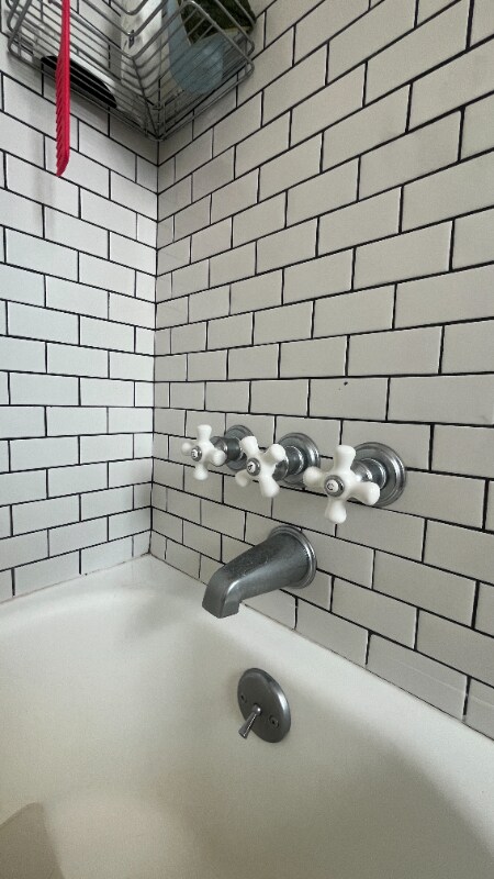 Building Photo - 23 E Eager St