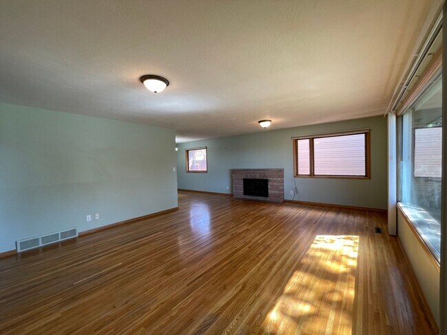 Building Photo - ***Coming Soon Mid July***Beautiful Northwest Rancher