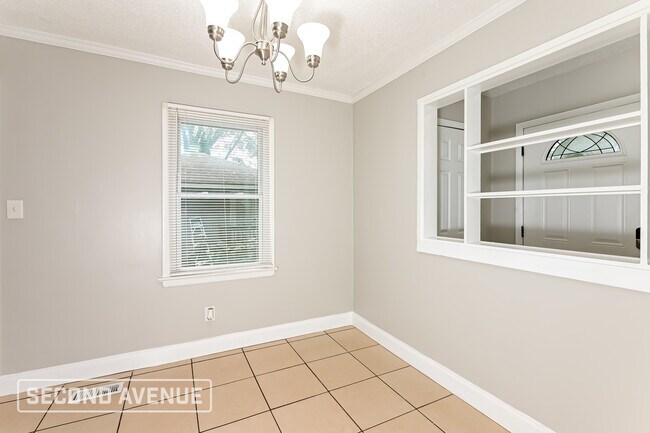 Building Photo - 5566 Cypress Dr