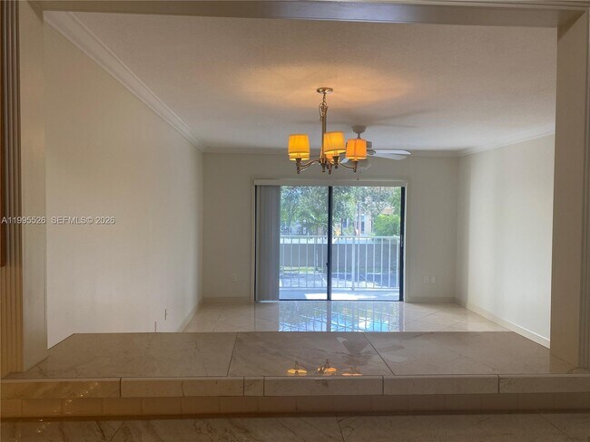 Building Photo - 9301 SW 92nd Ave