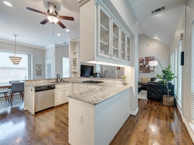 Building Photo - 250 Glenrose Ct