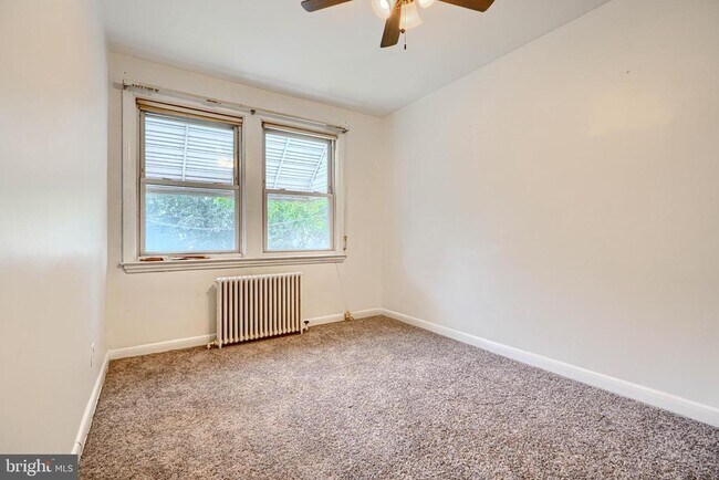 Building Photo - 4318 Seidel Ave