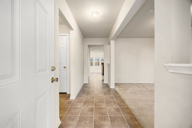 Building Photo - 18107 Fairhope Oak St