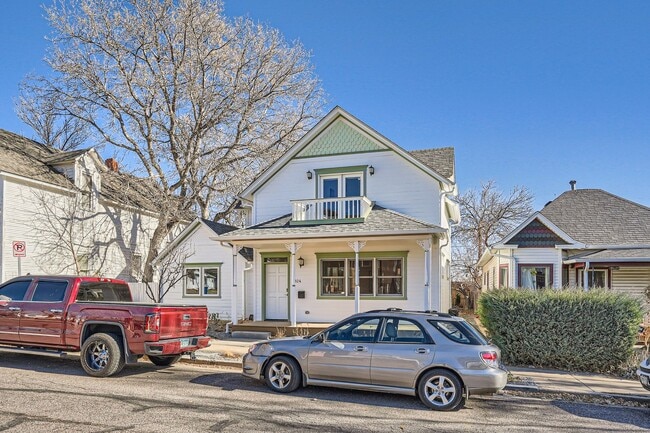 Building Photo - 824 Lafarge Avenue