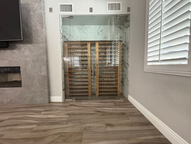 Building Photo - 11548 Valentino Ln