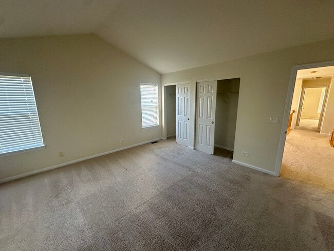 Building Photo - 2898 Falling Waters Dr