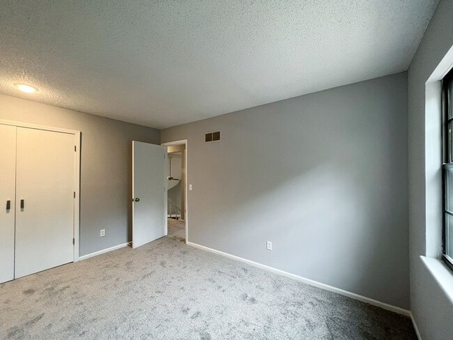 Building Photo - SEE IT NOW: Charming and Well-Maintained H...