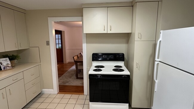 Building Photo - 159 Payson Rd