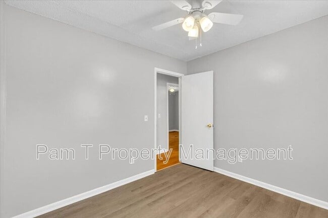 Building Photo - 117 Egret Cir