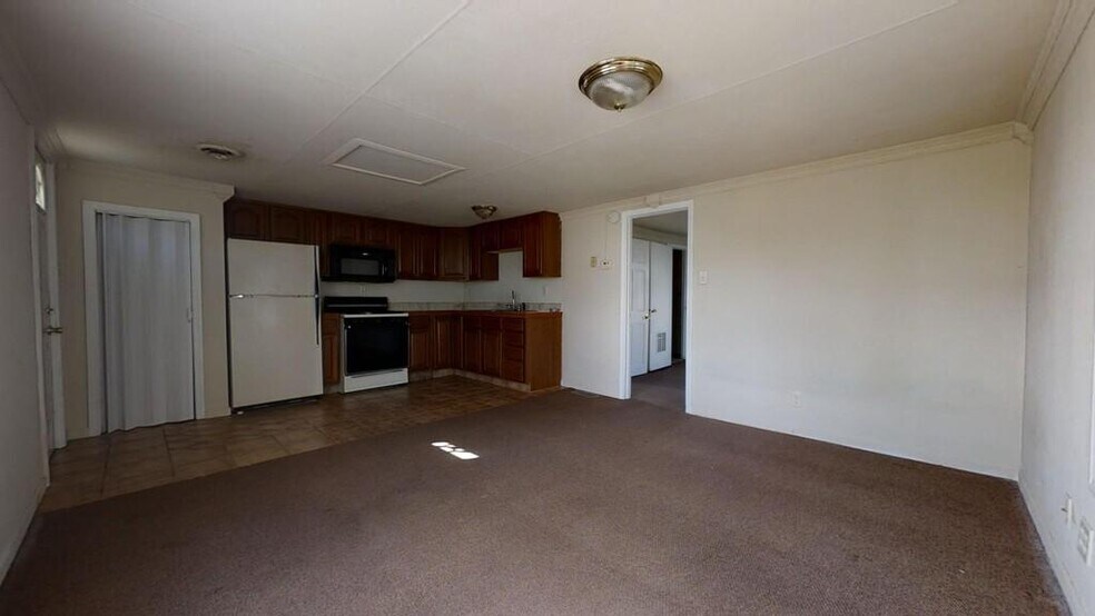 Building Photo - 103 Eads St