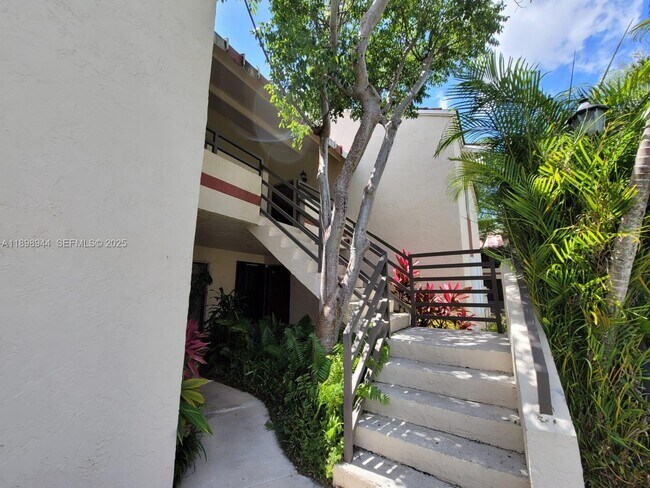 Building Photo - 20075 NE 3rd Ct