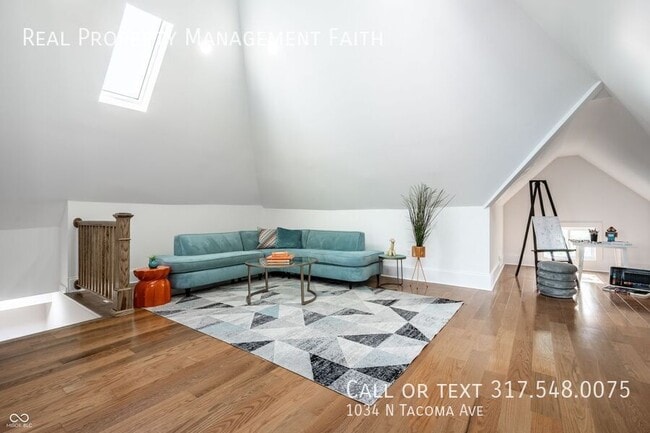 Building Photo - 1034 N Tacoma Ave