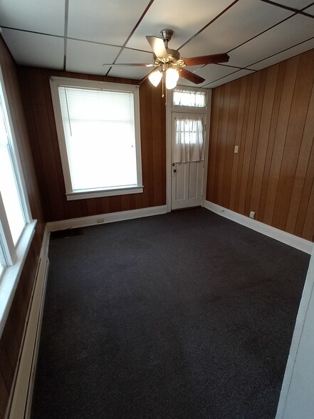 Living room - 117 W High St
