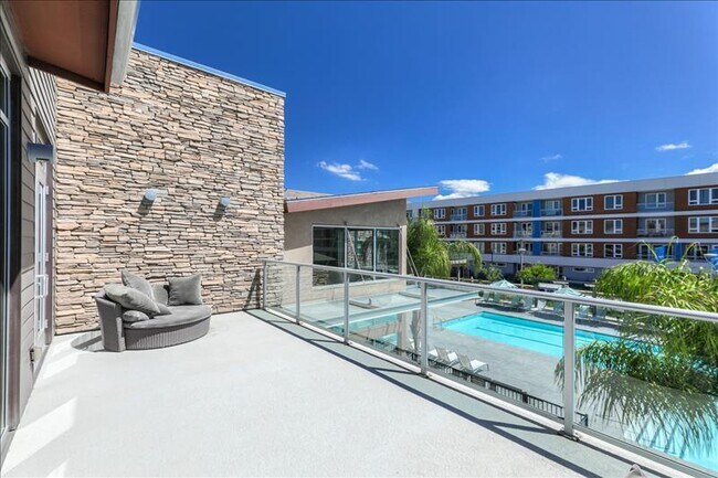 Building Photo - 890 White Moonstone Loop