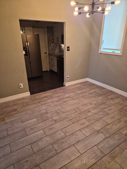 Dinning room - 4040 Avondale Ave