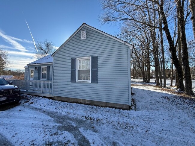 Building Photo - 6 Greenville St