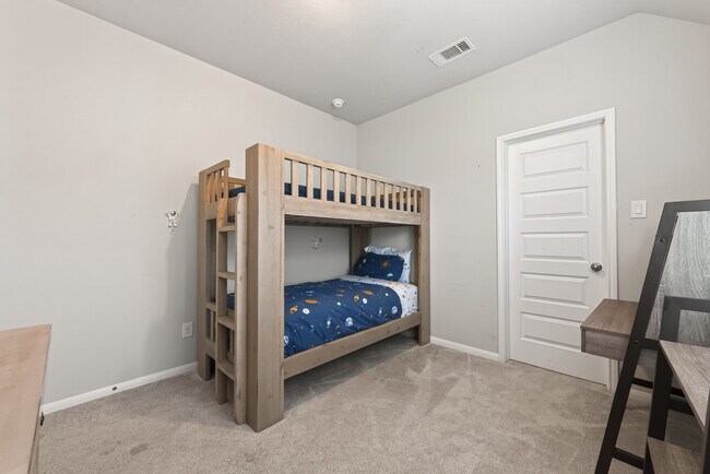 Building Photo - 11347 Needlerock Ct