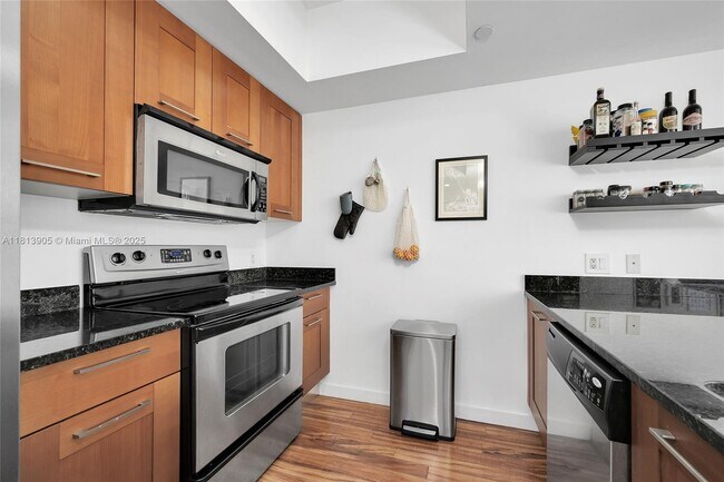 Building Photo - 4100 Salzedo St