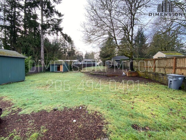 Building Photo - Fully  remodeled 3 bed, 1 bath house in Lakewood!