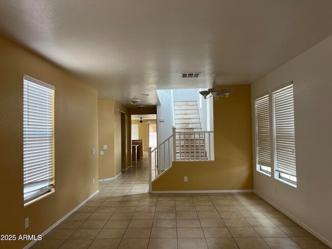 Building Photo - 3915 E Morelos St