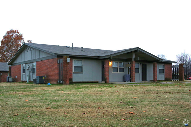 Primary Photo - Village West Apartments