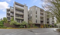 Building Photo - 1Bd/1Ba Redmond Condo