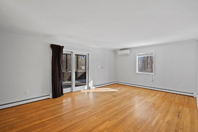 Building Photo - 4-bedroom 2.5-bath home in Cortlandt Manor