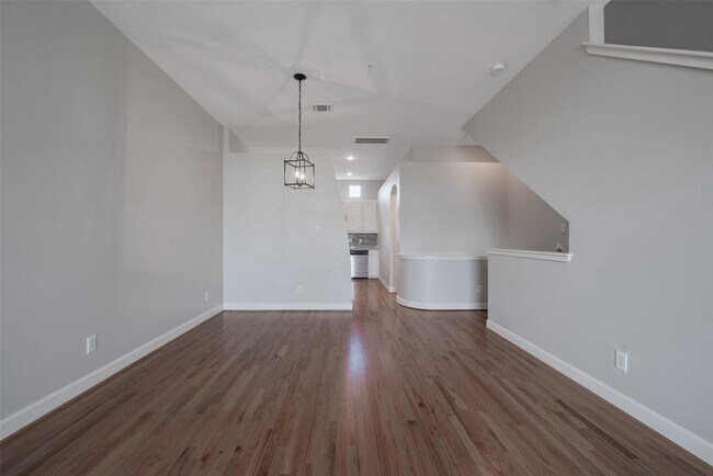 Building Photo - 7650 Springhill St