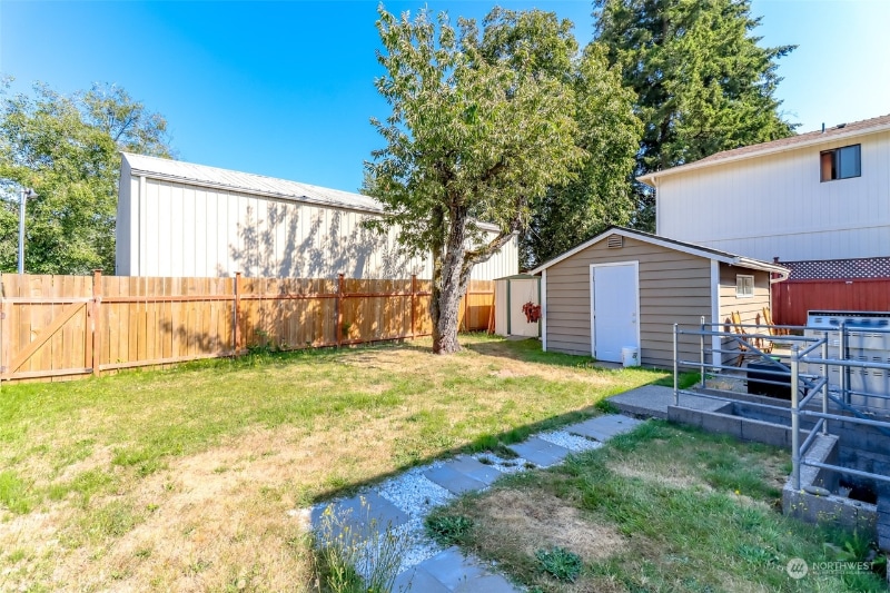 Building Photo - 14630 11th Ave SW